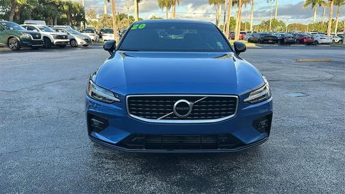 2020 Volvo S60 T5 R-Design