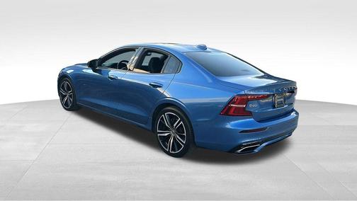 2020 Volvo S60 T5 R-Design