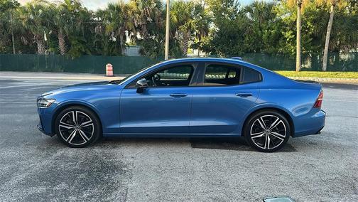 2020 Volvo S60 T5 R-Design