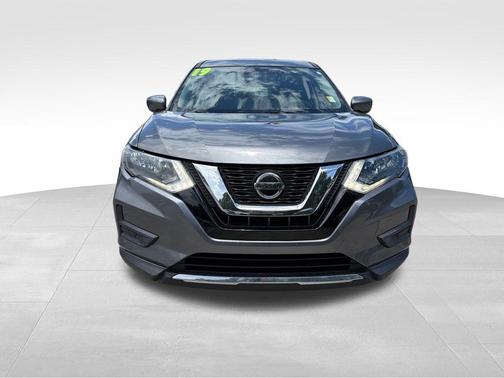 Gun Metallic 2019 Nissan Rogue S