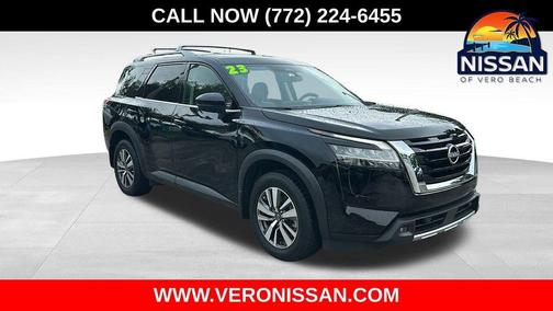 2023 Nissan Pathfinder SL