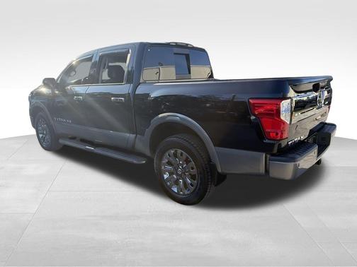 2019 Nissan Titan Platinum Reserve