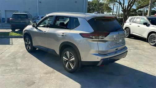 2025 Nissan Rogue SL
