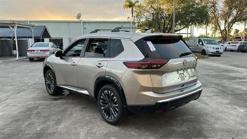 2025 Nissan Rogue Platinum
