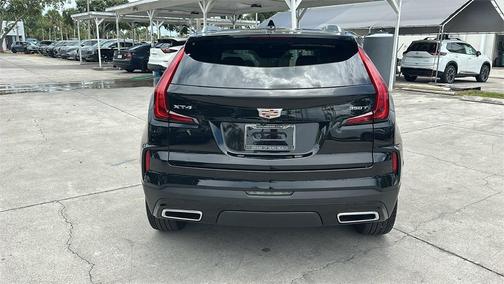 2024 Cadillac XT4 Premium Luxury