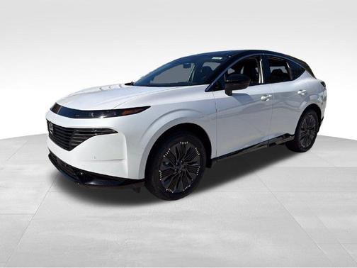 White Pearl 2027 Nissan Murano Platinum