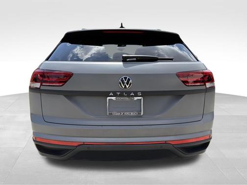 2022 Volkswagen Atlas Cross Sport 2.0T SE w/Technology