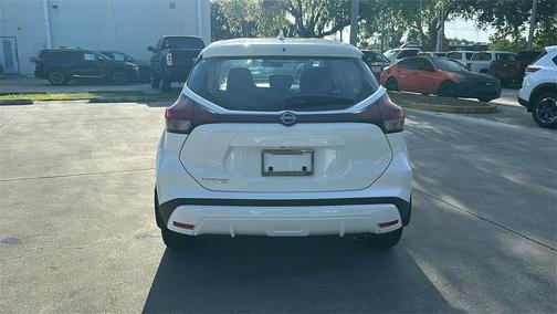 2024 Nissan Kicks S