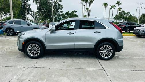 2024 Cadillac XT4 Premium Luxury