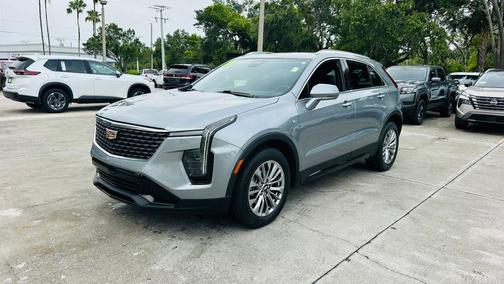2024 Cadillac XT4 Premium Luxury
