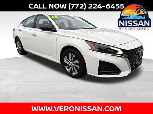 Glacier White 2025 Nissan Altima S