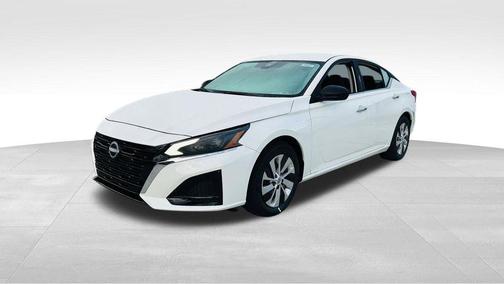 2025 Nissan Altima S