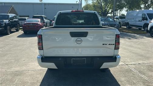 2023 Nissan Frontier SV