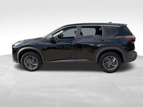 Super Black 2024 Nissan Rogue S