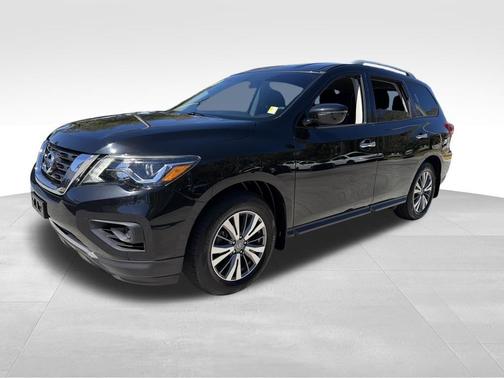 2020 Nissan Pathfinder S