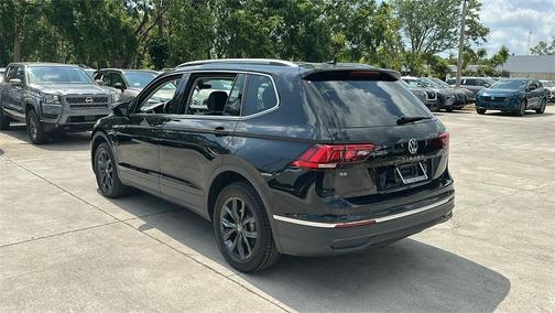 2024 Volkswagen Tiguan 2.0T SE