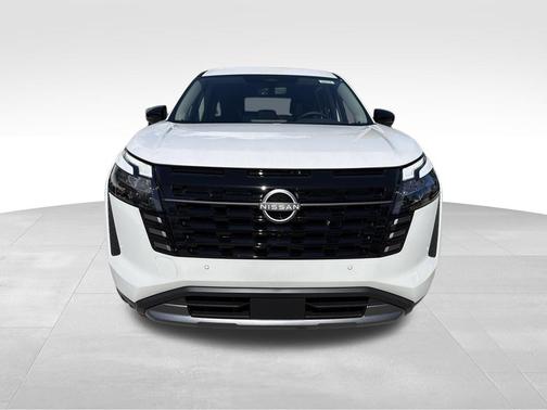 Everest White P 2026 Nissan Pathfinder SL