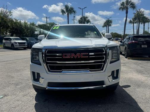 2022 GMC Yukon SLT
