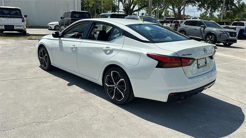 2023 Nissan Altima 2.5 SR