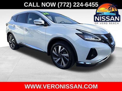 White 2024 Nissan Murano SL