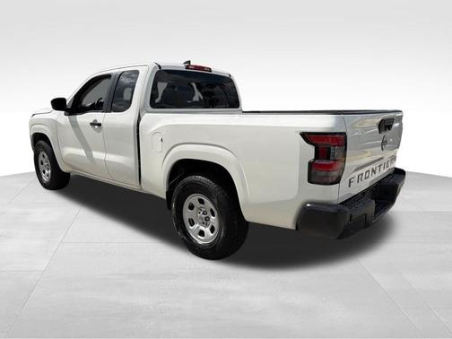 2024 Nissan Frontier S