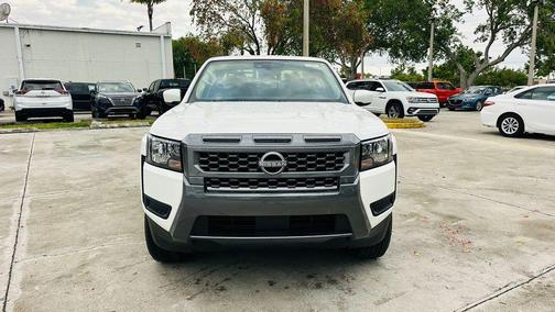 2025 Nissan Frontier SV