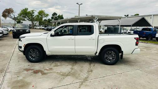 2025 Nissan Frontier SV