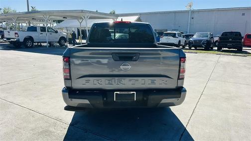 2025 Nissan Frontier SV