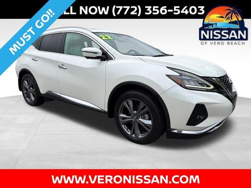White 2022 Nissan Murano Platinum