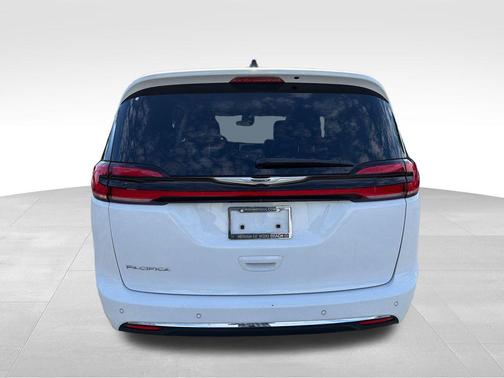 Bright White Clearcoat 2023 Chrysler Pacifica Touring-L