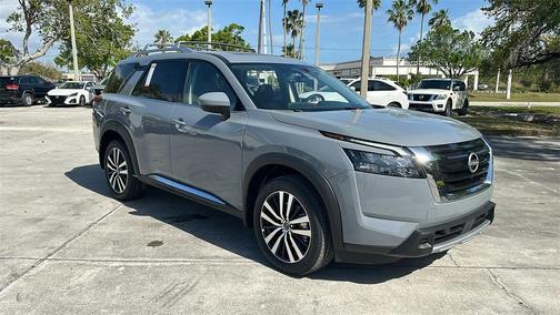 2025 Nissan Pathfinder Platinum