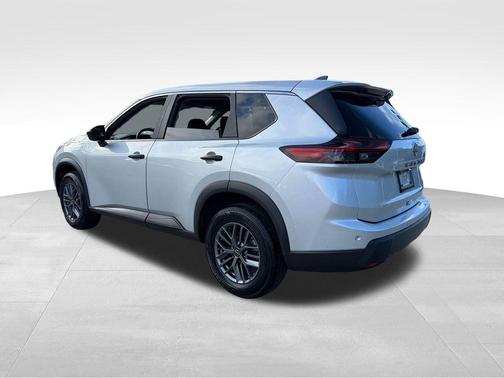 Brilliant Silver Metallic 2024 Nissan Rogue S