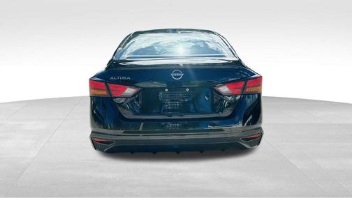 2025 Nissan Altima S