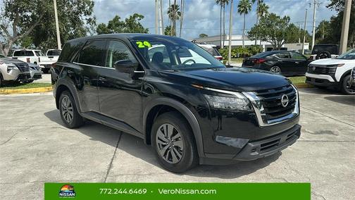 2024 Nissan Pathfinder S
