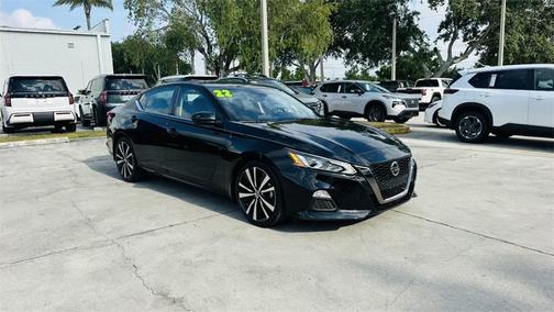 2022 Nissan Altima 2.5 SR