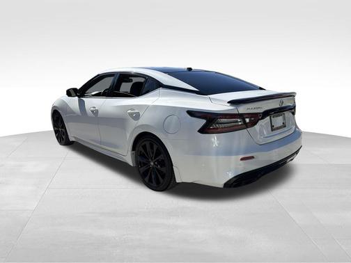 2021 Nissan Maxima SR