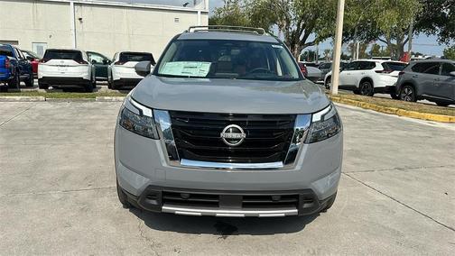 2025 Nissan Pathfinder Platinum