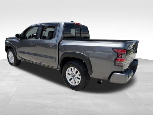 Gun Metallic 2022 Nissan Frontier SV
