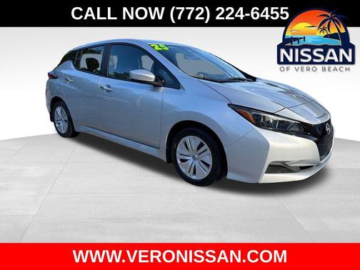 Brilliant Silver Metallic 2025 Nissan Leaf S