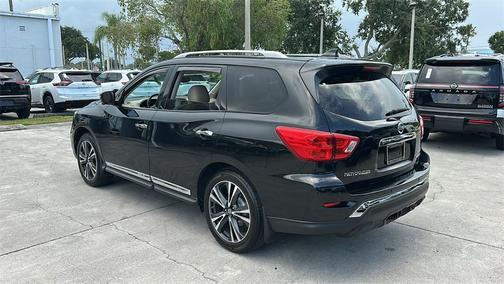 2019 Nissan Pathfinder Platinum