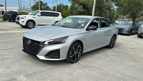 2023 Nissan Altima 2.5 SR