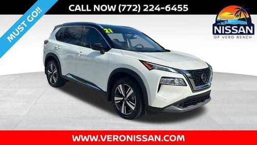 White / Black 2021 Nissan Rogue SL