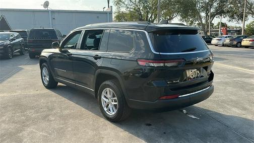 2022 Jeep Grand Cherokee L Laredo