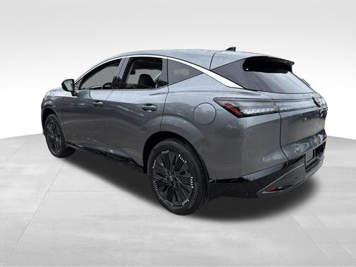 Gun Metallic 2026 Nissan Murano Platinum