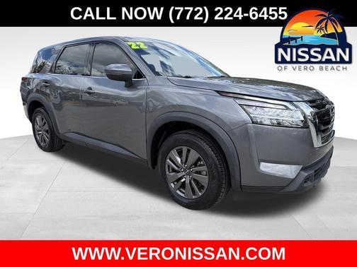 2022 Nissan Pathfinder S