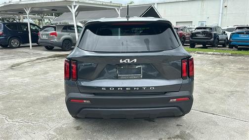 2022 Kia Sorento LX