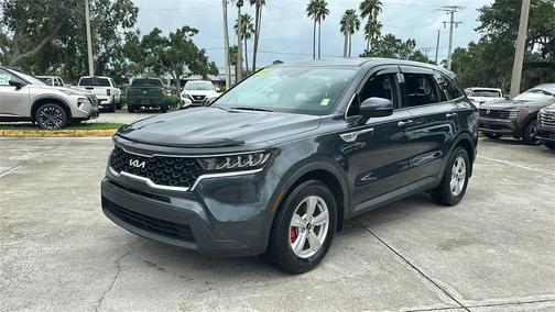 2022 Kia Sorento LX