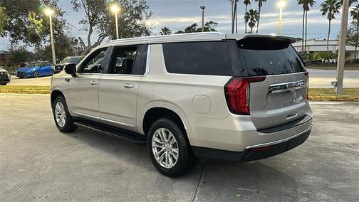 2023 GMC Yukon XL SLT