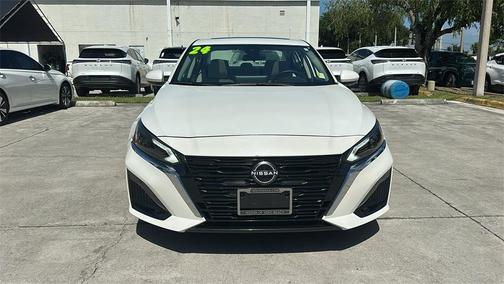 2024 Nissan Altima 2.5 SV