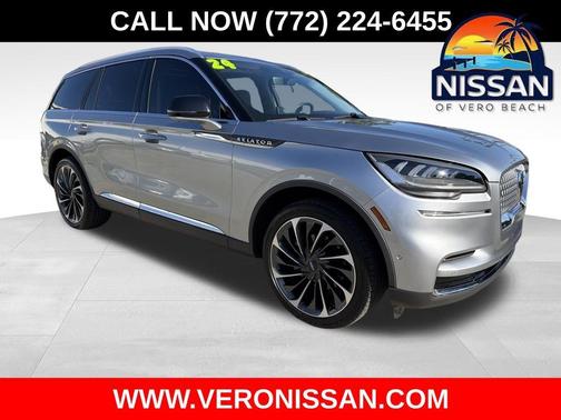 Silver Radiance Metallic 2024 Lincoln Aviator Reserve AWD
